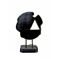 Rzeźba drewniana na podstawie Ozdoba drewniana czarna Trójkąt